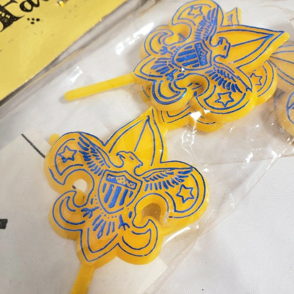 Vintage Lot Of 6 Packs Girl Scout BLUE Emblem 36 Cupcake Toppers Cake *NEW*